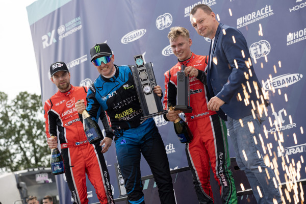 Andreas Bakkerud tar sesongens første seier i Ungarn